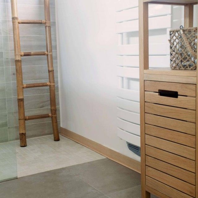 pose plinthe cuisine cuisinella