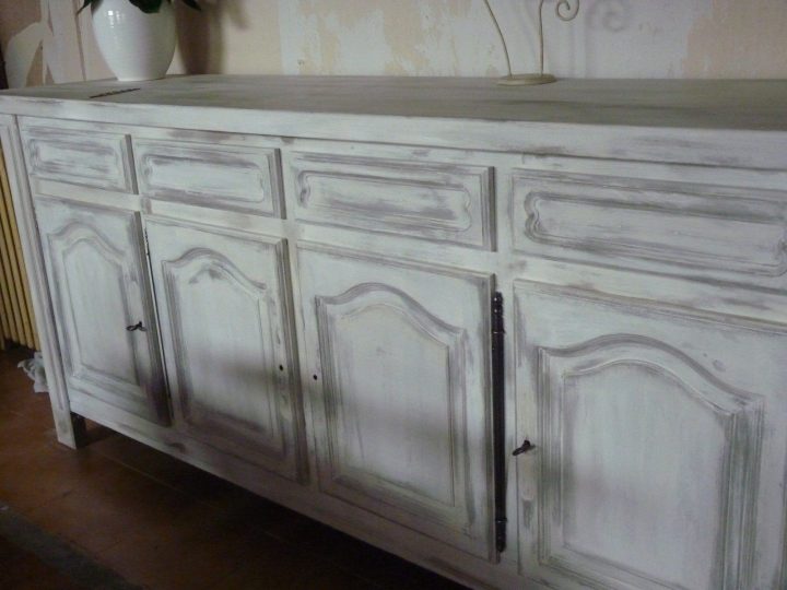 meuble peint en blanc vieilli meuble peint en blanc vieilli