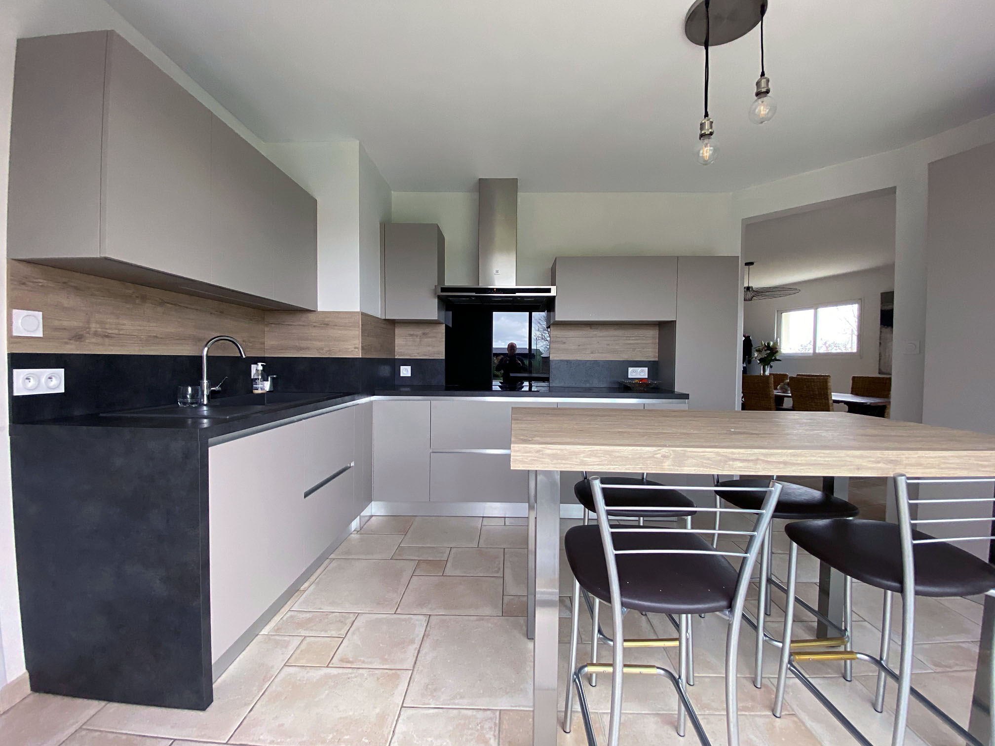 cuisine grise et noire