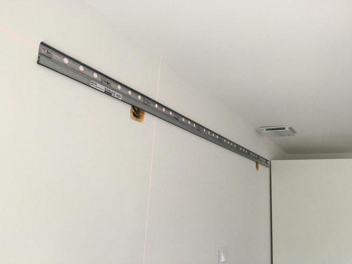 commentaire fixateur meuble haut cuisine