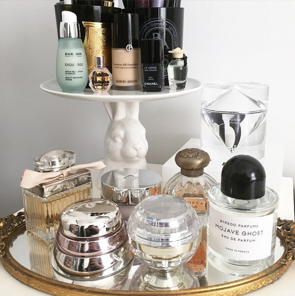 meuble rangement produit de beauté