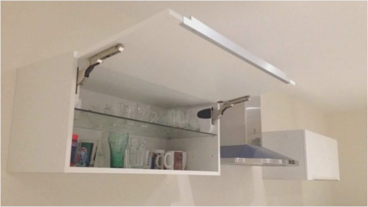 rail fixation meuble haut cuisine ikea