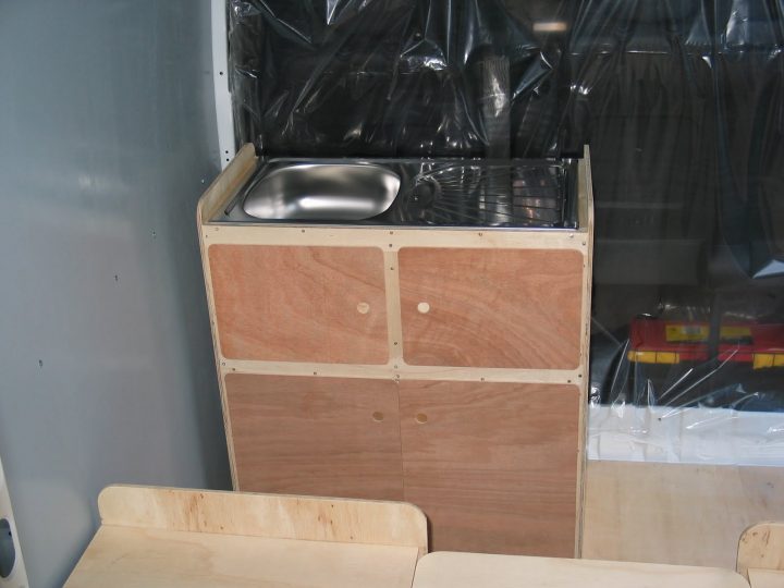 fabriquer meuble pour camping car