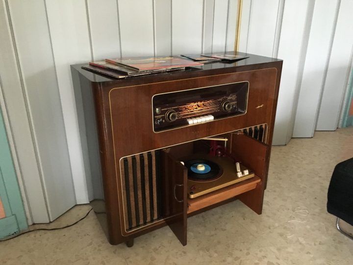 meuble radio tourne disque annee 60 prix meuble radio tourne disque annee 60 prix