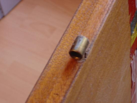 comment regler les gonds d'une porte de chambre