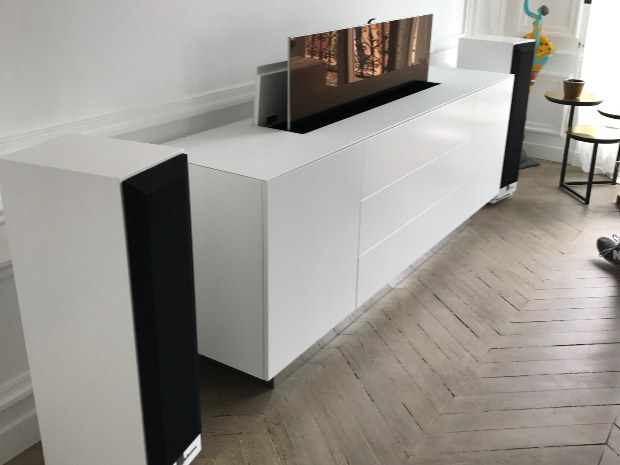 meuble télévision escamotable motorisé