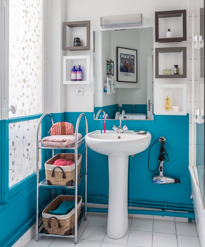 10 Trucs Pour Relooker Sa Salle De Bains Sans Se Ruiner serapportantà Repeindre Sa Salle De Bain