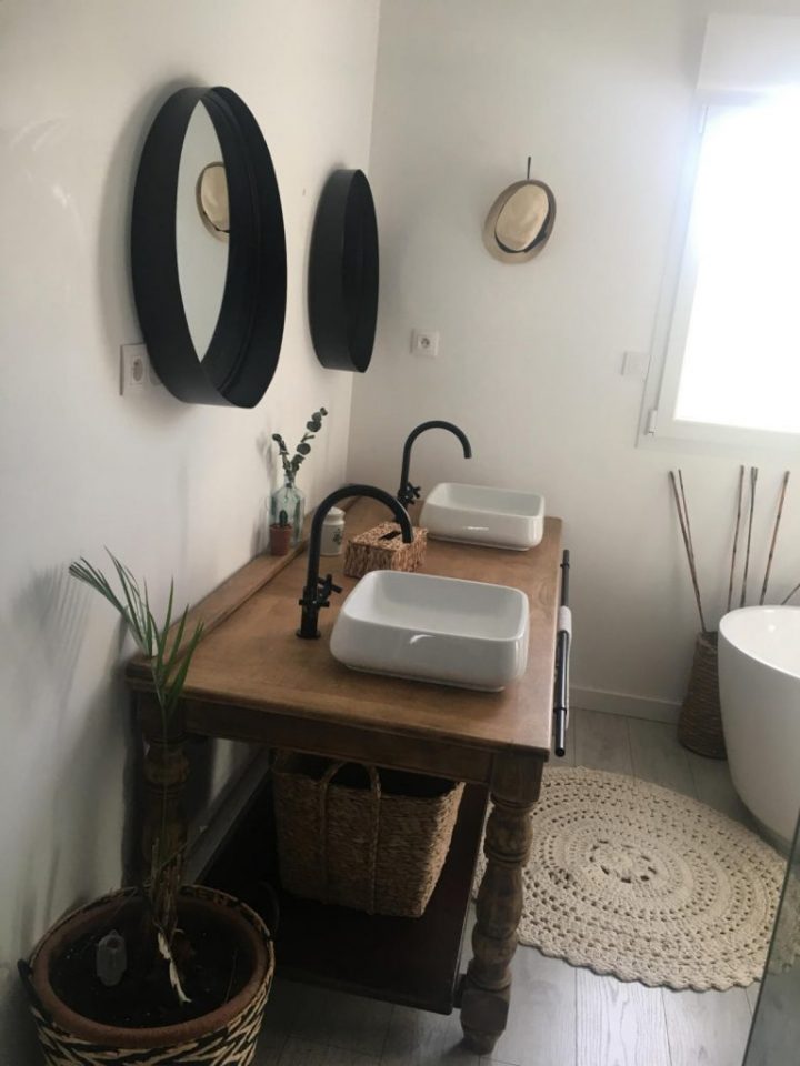 12 Astuces Pour Rénover Sa Salle De Bain Pas Cher ! – Kozikaza dedans Beton Ciré Salle De Bain Leroy Merlin