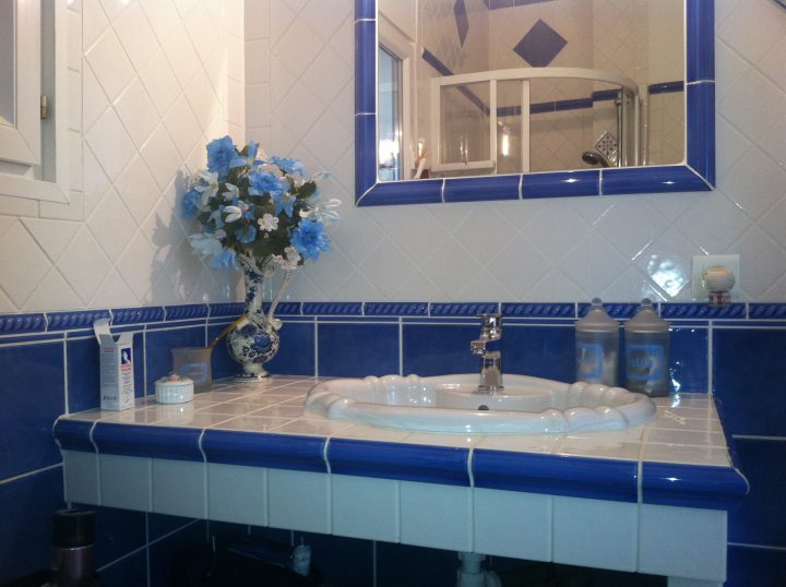 2012 Salle De Bains Provençale | Blb-Carrelage destiné Salle De Bain Provençale