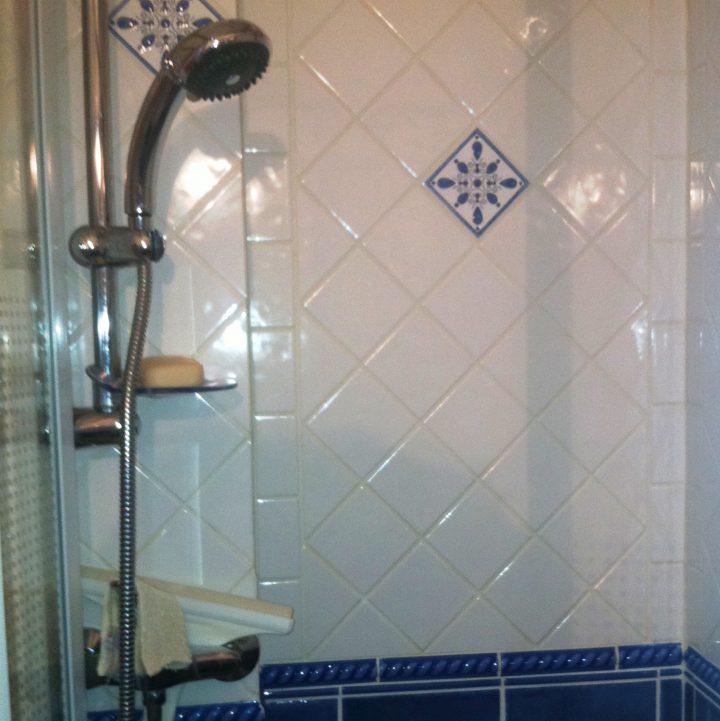 2012 Salle De Bains Provençale | Blb-Carrelage pour Salle De Bain Provençale