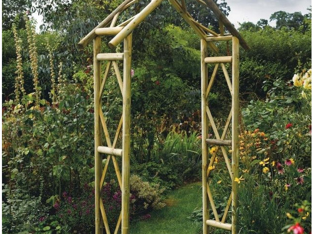 23 Idées Sublimes D'Arches Pour Décorer Son Jardin tout Arche De Jardin En Bois