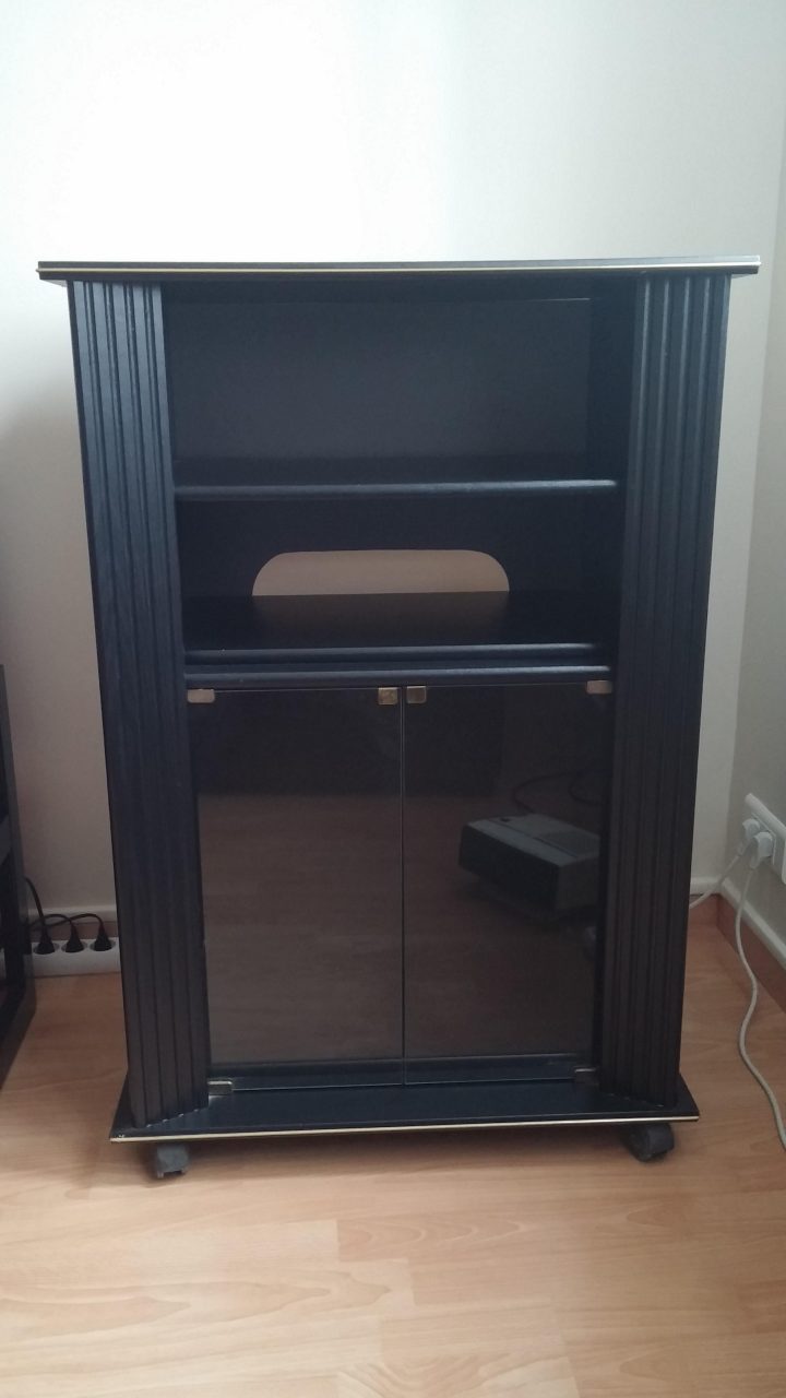 28 Luxe Meuble Tv Roulettes Plateau Tournant Suggestions encequiconcerne Meuble Tv Sono