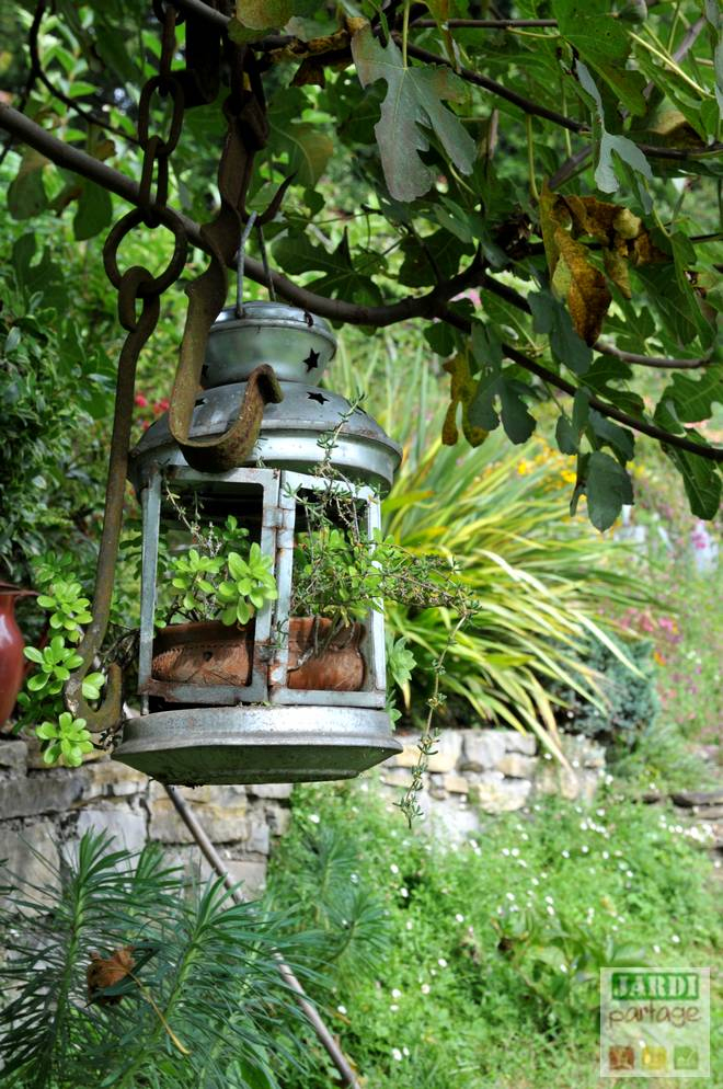 7 Idées De Déco De Jardin Avec De La Recup | Jardipartage concernant Deco Jardin