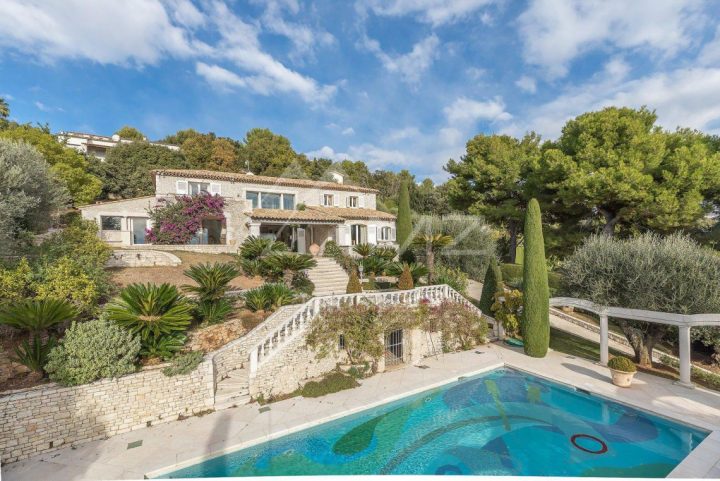 A Vendre Saint-Paul De Vence – Majestueuse Villa – Saint intérieur Chambre D Hote Saint Paul De Vence