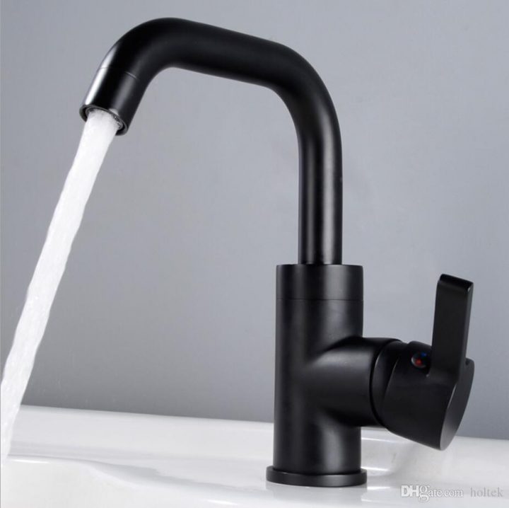 Acheter Europe Design Finition Noir Mat Robinets De Salle De Bains Robinet  Sur Le Pont Monté Chaud Et Froid Robinet Mitigeur Évier Mélangeur B5556 De avec Robinet Noir Mat