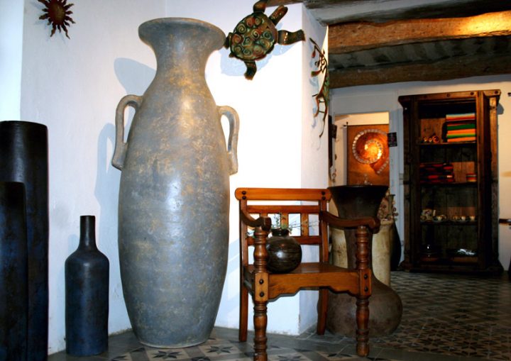 Amadera, Meuble Et Décoration, Le Charme Éthique Du dedans Grande Poterie De Jardin