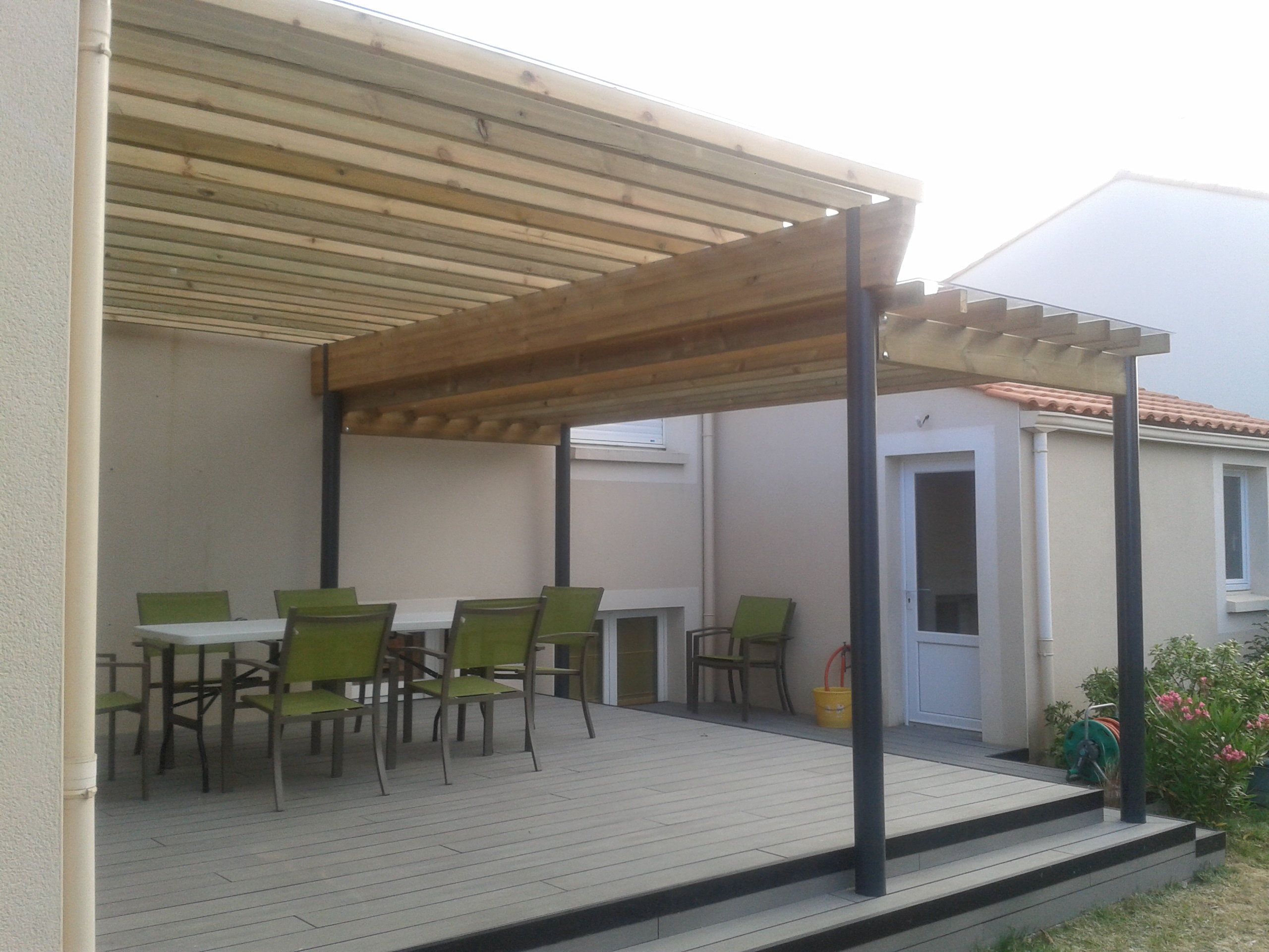 Aménagement Extérieur | Menuiserie Guillet Agencement destiné Aménagement Extérieur Devant Maison