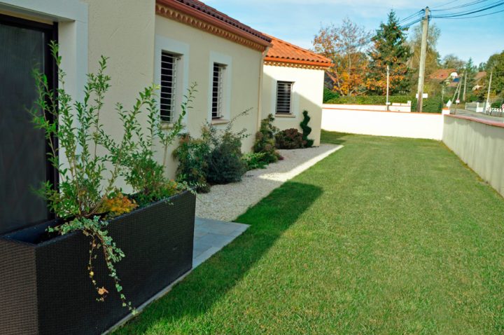 Amenagement Jardin Devant Maison dedans Exemple D Aménagement De Jardin
