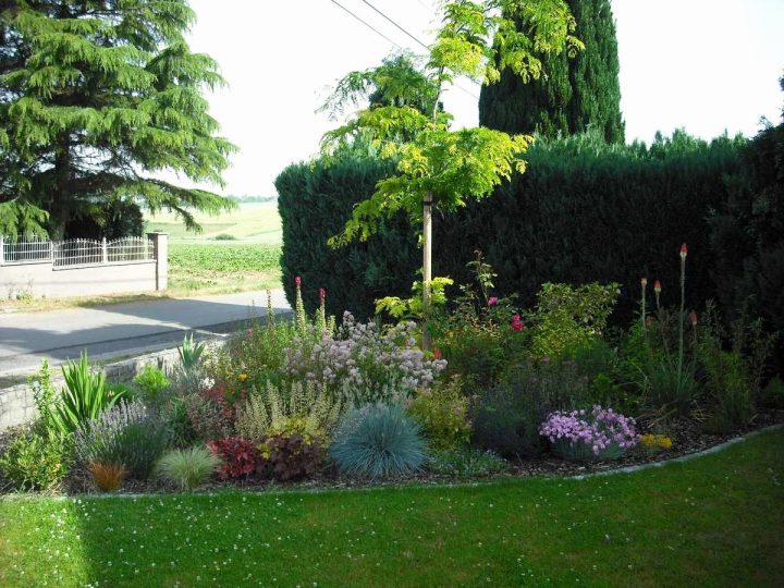 Aménager Parterre Devant Maison Inspirant Amenagement avec Parterre Moderne Devant Maison