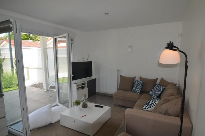 Apartment T2 Terrasse Plein Sud + Garage Voiron Criel destiné La Salle À Manger Voiron