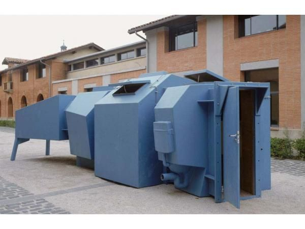 Atelier Van Lieshout, "Tampa Skull" (1998) | Пространства serapportantà Abri Tampa Atelier Van Lieshout, "Tampa Skull" (1998) | Пространства serapportantà Abri Tampa