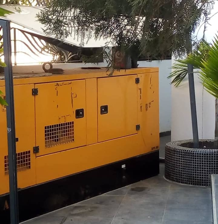 Aux Almadies Une Somptueuse Villa R+2 A Louer De 400 M² à Louer Une Chambre Chez Soi Aux Almadies Une Somptueuse Villa R+2 A Louer De 400 M² à Louer Une Chambre Chez Soi