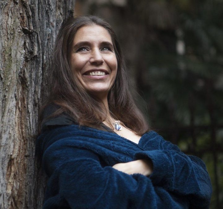 Avant De Monter Sur Scène À Romilly-Sur-Andelle (Eure à Emilie Gilbert