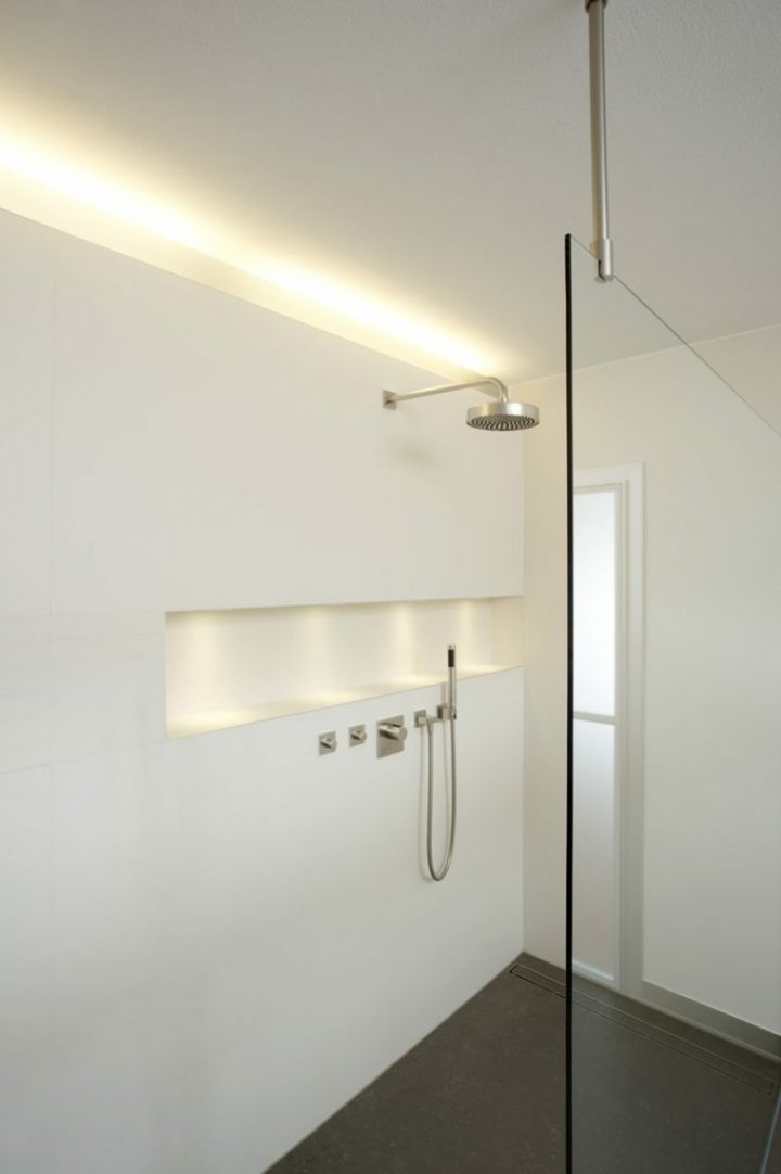 Bande Led Pour Éclairage Intérieur Moderne, Joli Et Pratique avec Ruban Led Salle De Bain