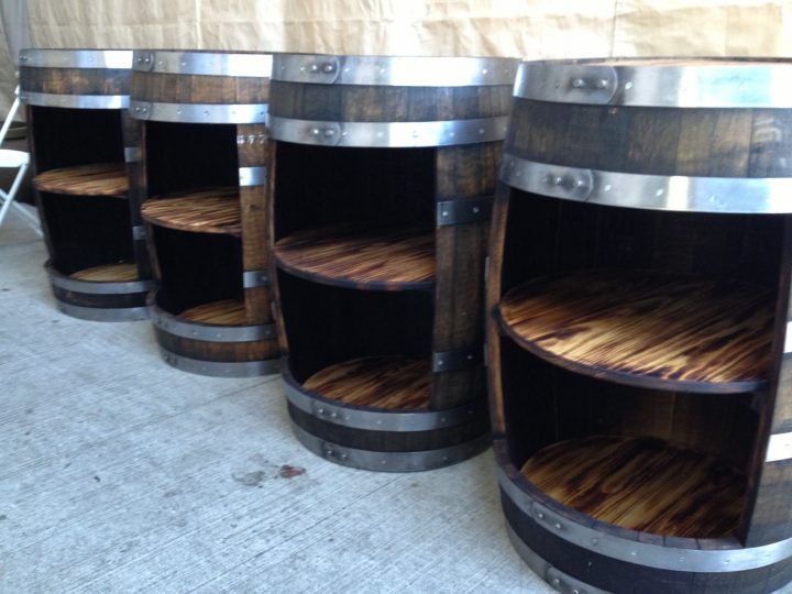 Baril Restauré Avec Tablette. | Mobilier De Salon, Meuble pour Meuble Restauré Baril Restauré Avec Tablette. | Mobilier De Salon, Meuble pour Meuble Restauré