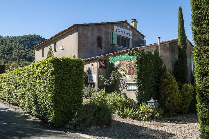 B&b Le Grand Jardin : Chambres D'hôtes De Charme En Provence serapportantà Chambres D Hotes Beaumes De Venise