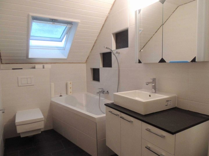 Beau Refaire Une Petite Salle De Bain Pas Cher – Raviraj avec Refaire Mur Salle De Bain Pas Cher