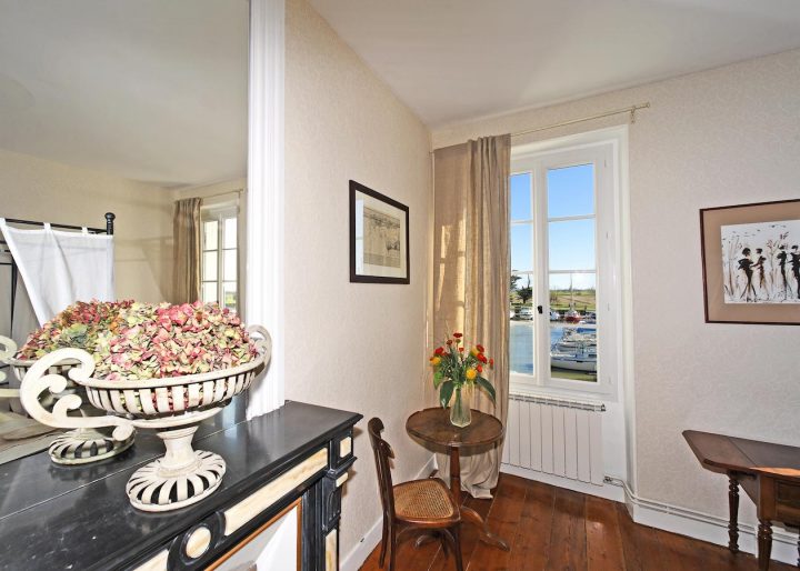 Bed & Breakfast Chambres D'hotes La Rive (Frankreich concernant Chambre D Hote Talmont Sur Gironde Bed & Breakfast Chambres D'hotes La Rive (Frankreich concernant Chambre D Hote Talmont Sur Gironde