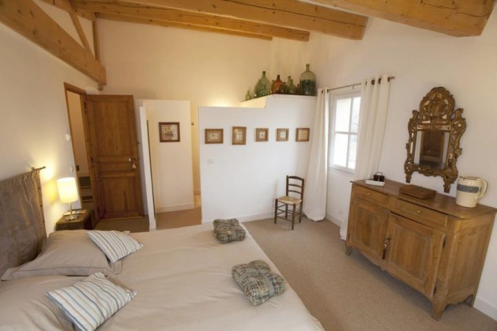 Bellone En Provence : Chambres D'Hôtes À Brue Auriac destiné Chambre D Hote Périgueux