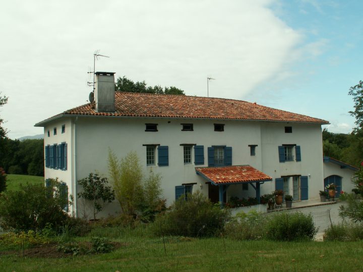 Bidachuna Chambre Twin – Bed & Breakfasts Zur Miete In Saint encequiconcerne Chambres D Hotes Saint Pee Sur Nivelle