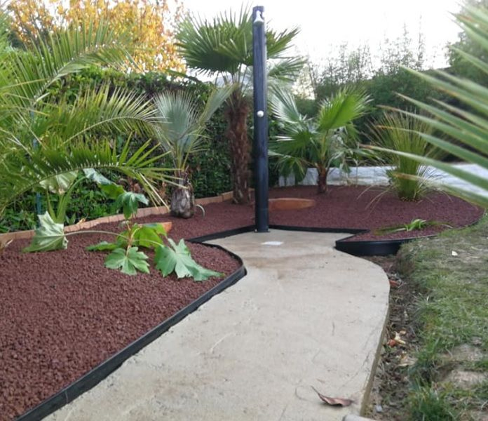 Bordure De Séparation Et Délimitation De Jardin En destiné Delimitation Jardin