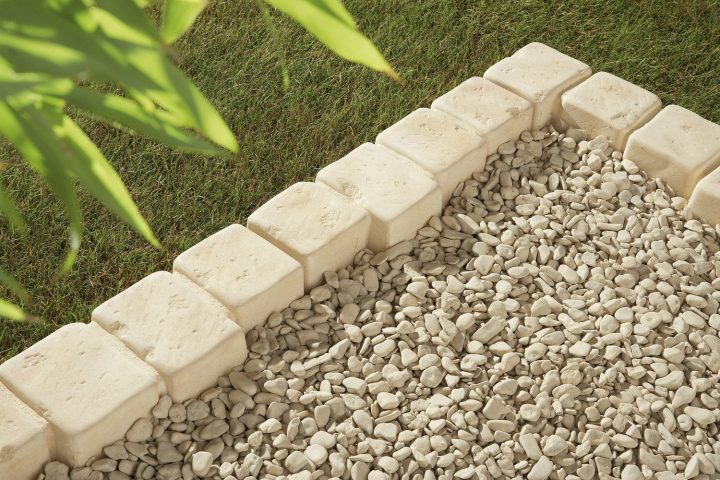 Bordure En Bois Pour Une Jolie Retenue De Terre | Leroy Merlin dedans Bordure De Jardin Leroy Merlin