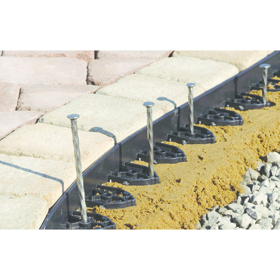 Bordure Plastique Pour Délimitation De Revêtement De Sol tout Delimitation Jardin