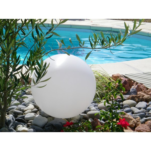 Boule Lumineuse Pour Éclairage Jardin Extérieur De Jardin serapportantà Boule De Jardin Lumineuse