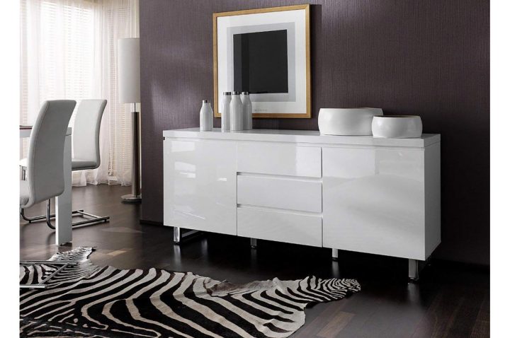 Buffet Blanc Laqué Design / Pied Chromé Pour Salle À Manger concernant Buffet De Salle A Manger Laque Blanc