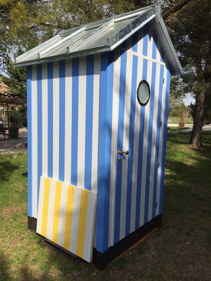 Cabine De Plage En Bois Pornic – Constructeur De Cabane De dedans Cabine De Plage En Bois