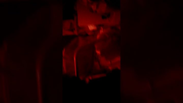 Caméra Cachée Et Les Gens C'est Pas Ma Chambre . Il Mon Pas Vu Mettre Ta  Caméra serapportantà Camera Cachee Chambre