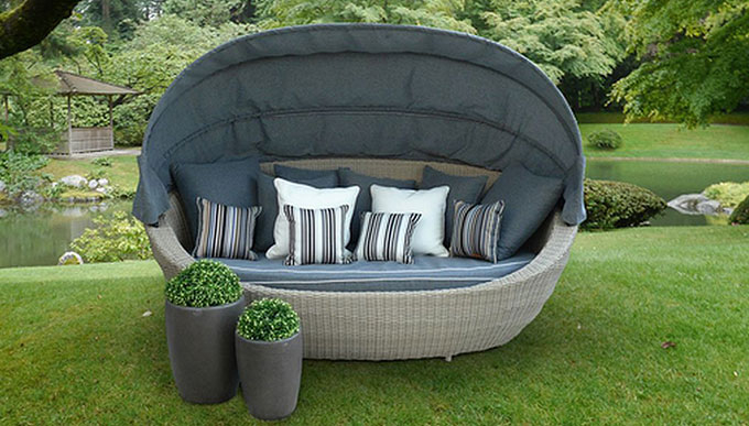 Canapé De Jardin Rond Avec Auvent En Résine Tressée – Cloud tout Loveuse Jardin