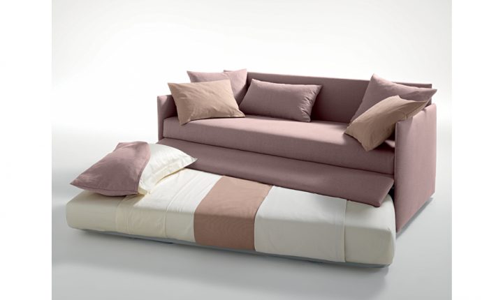 Canapé D'Un Design Moderne. Avec Un Matelas Supplémentaire avec Canapé Lit Petit Espace