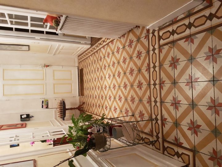 Carreaux De Ciments Anciens Prêt A Poser Nantes Rennes concernant Carreaux De Ciment Bordeaux Carreaux De Ciments Anciens Prêt A Poser Nantes Rennes concernant Carreaux De Ciment Bordeaux