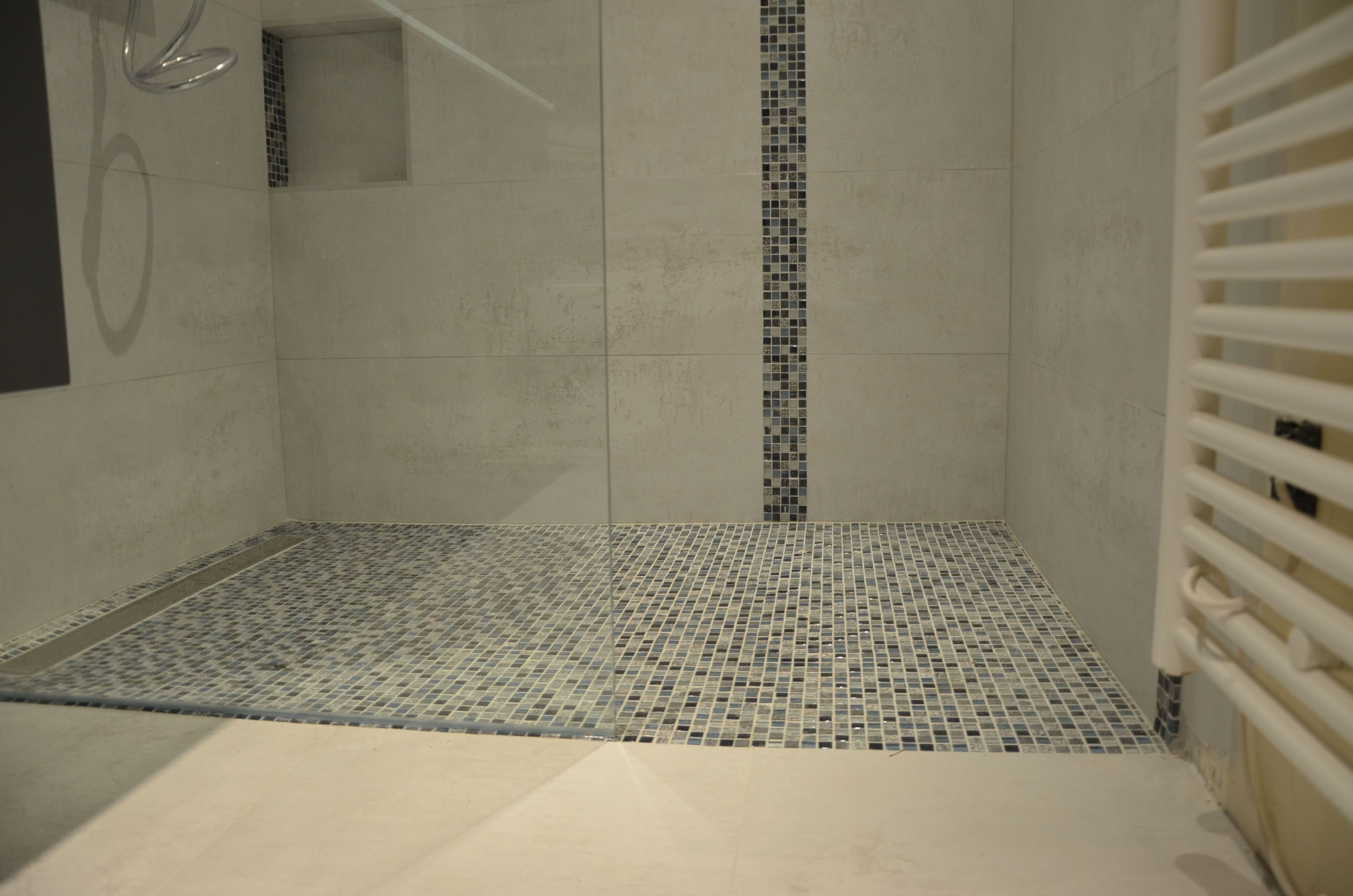 Carrelage Antiderapant Salle De Bain Castorama | Bright encequiconcerne Carrelage Antidérapant Douche