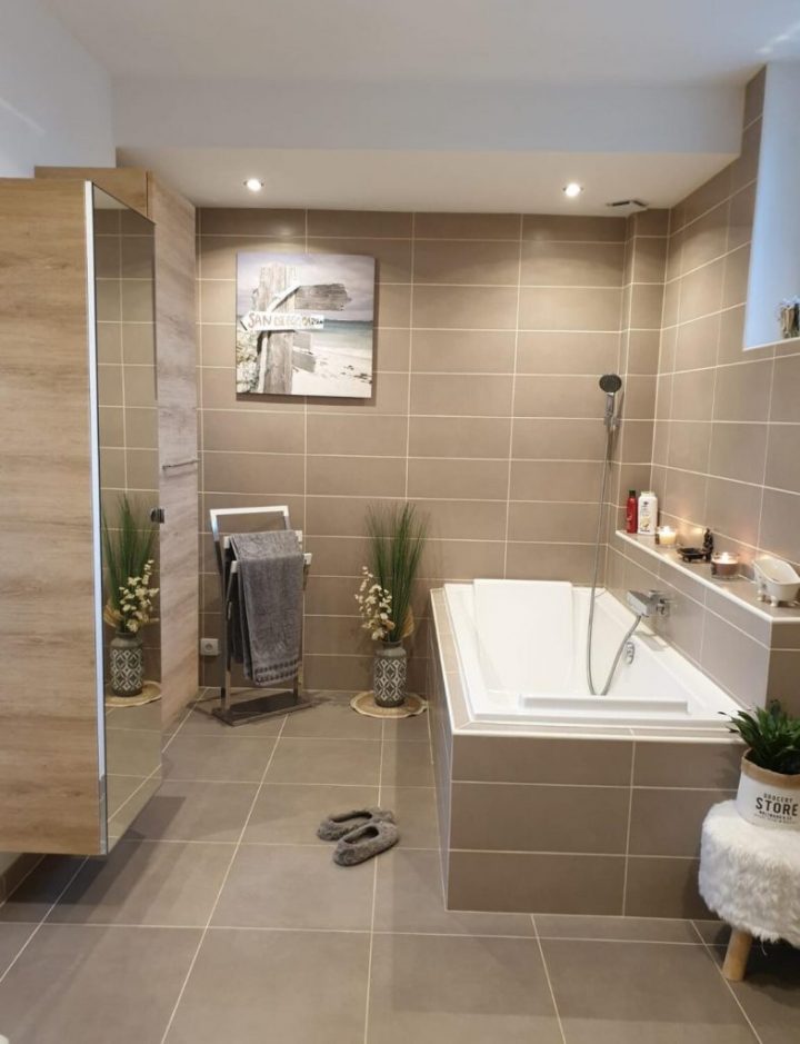 Carrelage De Salle De Bain : 30 Idées Pour Vous Inspirer serapportantà Carelage Salle De Bain