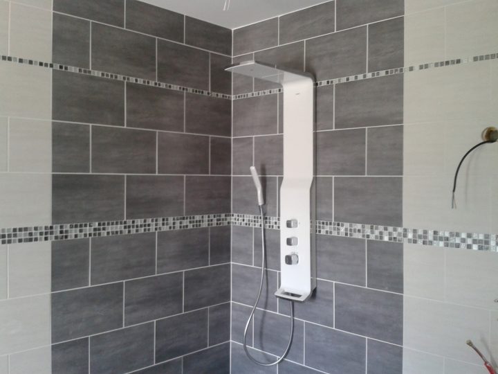 Carrelage Salle De Bain Castorama Mur | Venus Et Judes destiné Panneau Mural Salle De Bain Castorama