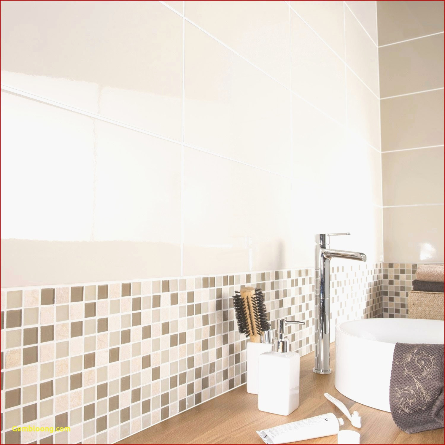 Carrelage Sol Cuisine Impressionnant Carrelage Blanc 10—10 destiné Carrelage Sol Salle De Bain Brico Depot