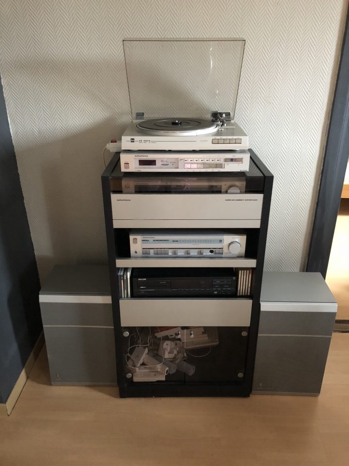 Chaîne Hi-Fi Grundig Vintage avec Meuble Hifi Vintage Chaîne Hi-Fi Grundig Vintage avec Meuble Hifi Vintage