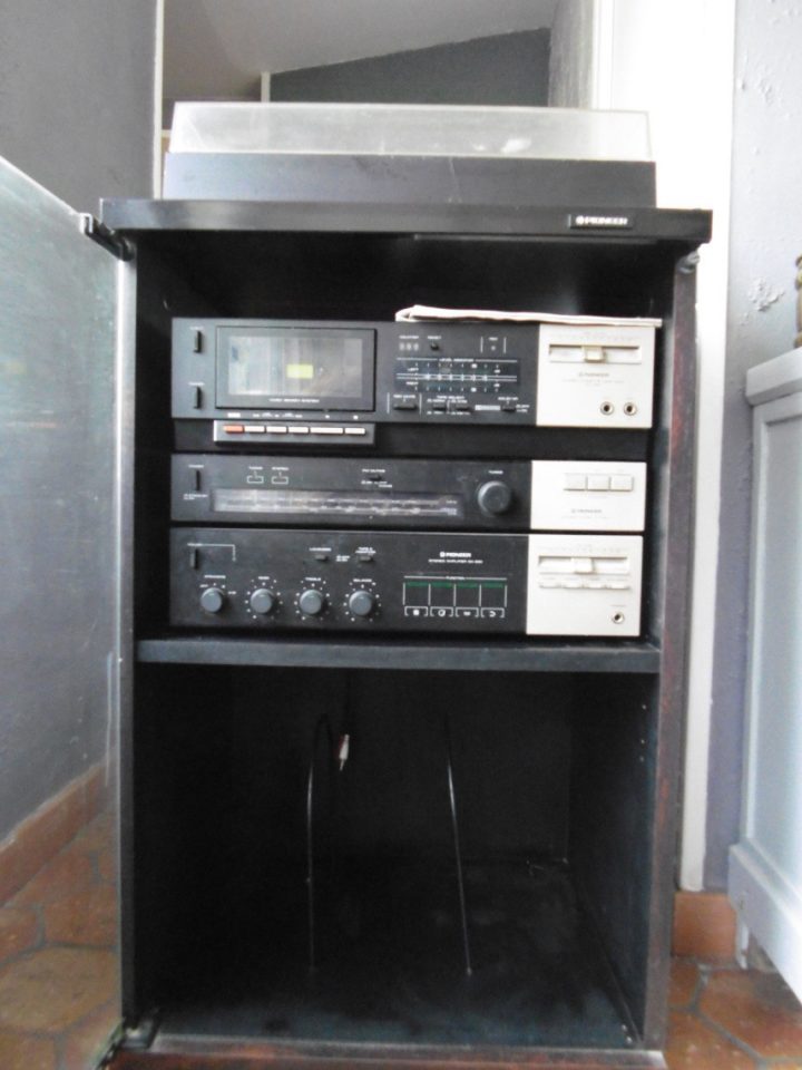 Chaine Hifi Pioneer + Meuble Vintage – Les Vieilles Choses tout Meuble Hifi Vintage Chaine Hifi Pioneer + Meuble Vintage – Les Vieilles Choses tout Meuble Hifi Vintage